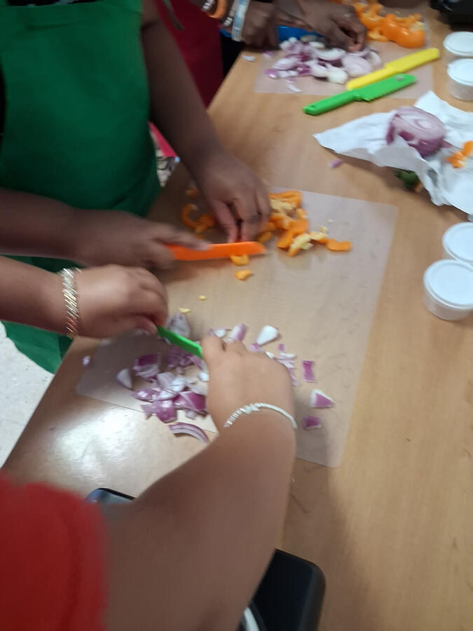 Hand On Learning-Junior Chef Hand On Learning-Junior Chef